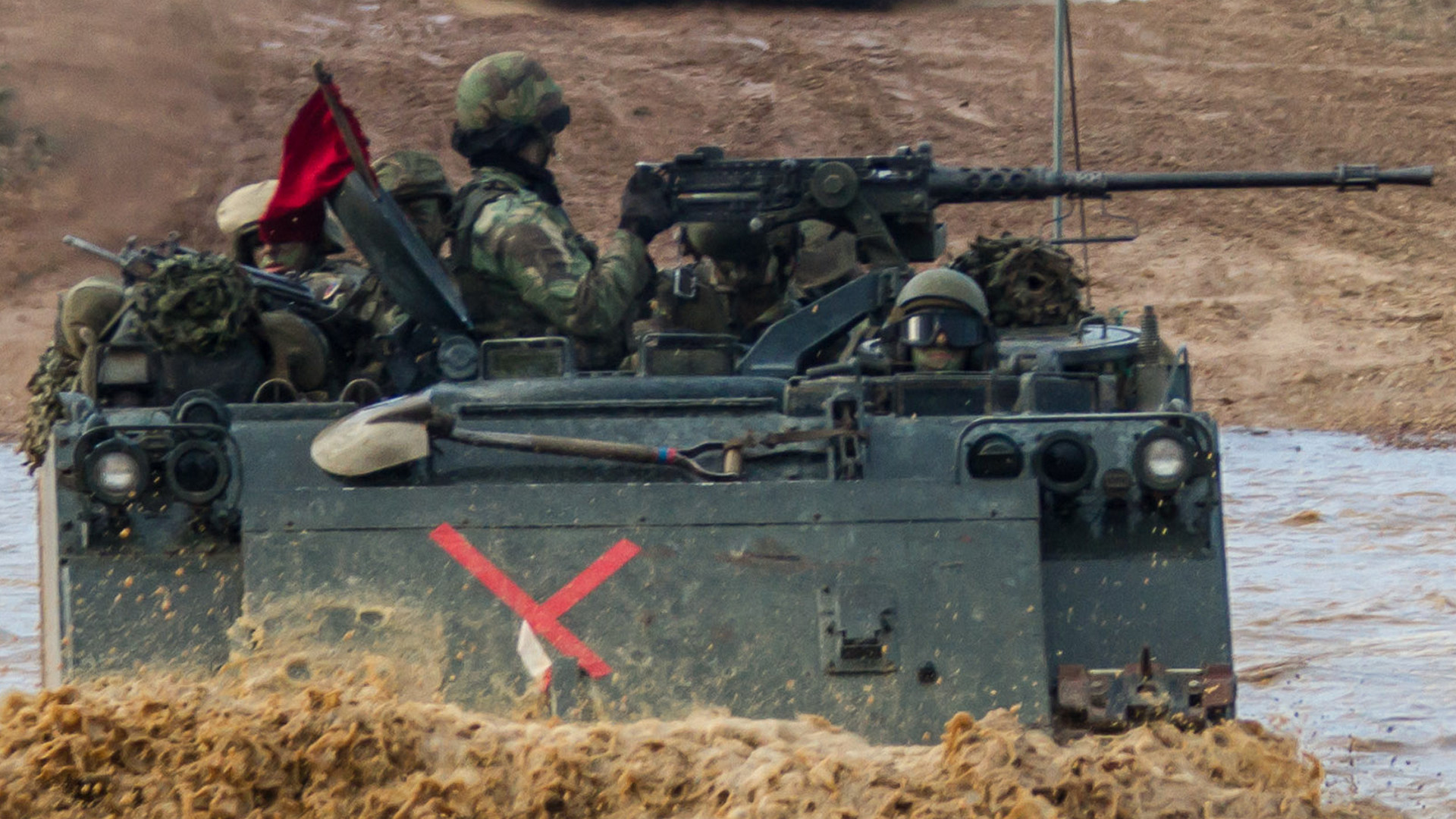 M113-watend.jpg