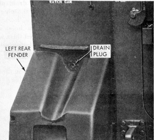 m113fueltankdrain.jpg